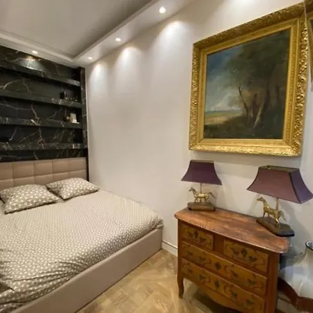 Elegant Dans Ancien Particulier 巴黎